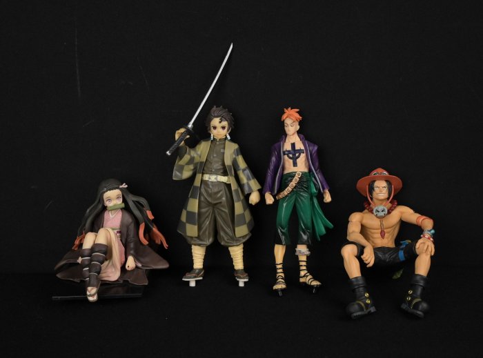 《玖隆蕭松和 挖寶網S》ONE PIECE 航海王 艾斯 不死鳥 馬可 / 鬼滅之刃 炭治郎  彌豆子 公仔 擺飾 共 4入(10315)