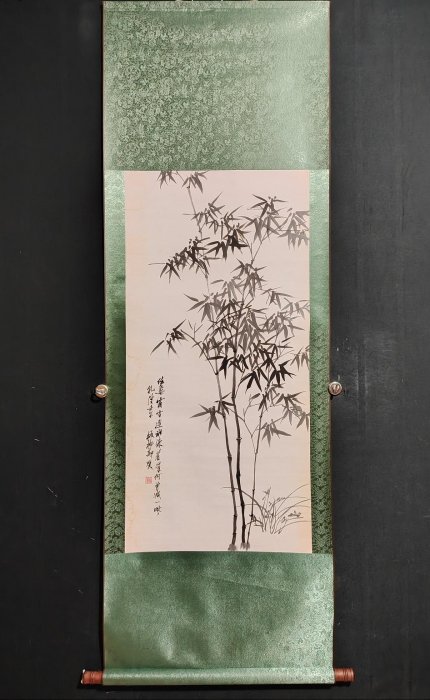 編號CJ94 三尺純手繪中堂鄭板橋竹子一物一圖，實物拍攝材質:宣紙裝裱尺