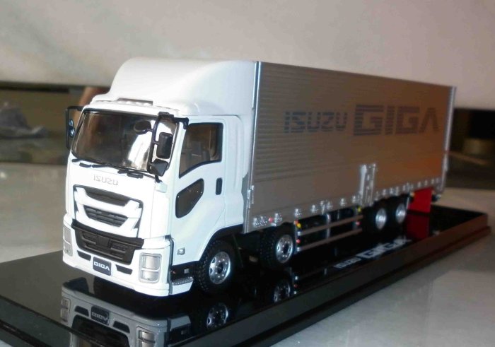1/43 ISUZU GIGA 貨車| Yahoo拍賣