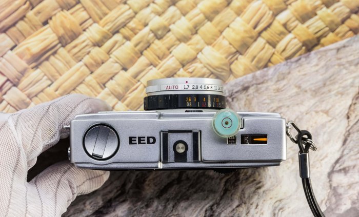 二手新中古:精典收藏品OLYMPUS PEN- EED 32mm f1.7 大光圈135半