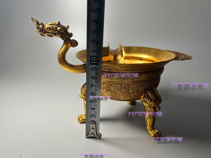 中国古美術 旧蔵 唐代 大唐貞觀款 鍍金銅酒杯 精銅製 鍍金 文房雅器 酒具 古玩大唐貞觀酒器唐代酒杯三足龍首鎏金杯金器收藏雜項銅鎏金擺件收藏老