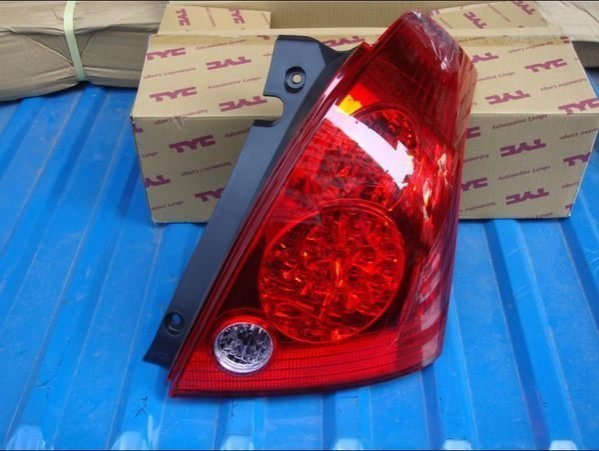 {阿勳精品}~ SUZUKI / 鈴木 SWIFT 05 06 07 原廠型 LED 後燈 尾燈