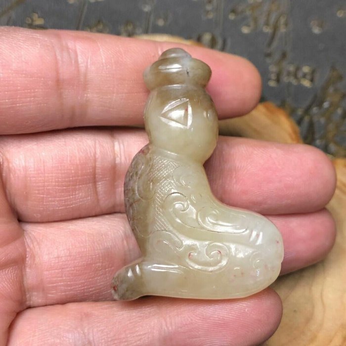 嚴選高古時期輝耀奪目的和田玉戰漢玉貴人雕像，典藏級藝術珍品適合收藏