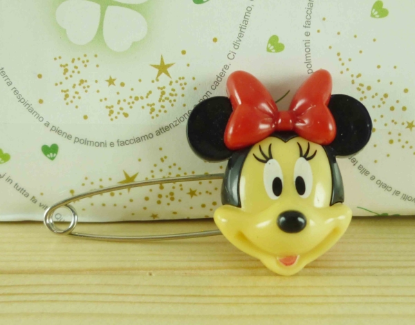 【震撼精品百貨】Micky Mouse 米奇/米妮 ~別針-長米妮
