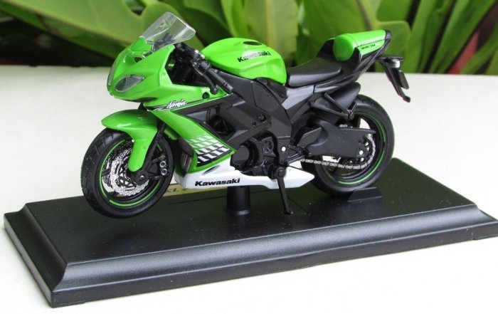 汽車模型 BBR 1:64 玛莎拉蒂Maserati MC12 Competizione 超跑合金车模型