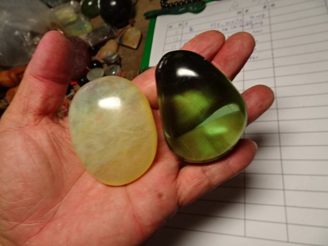 藍晶寶石玉石特賣→〈拋亮原石系列→天然櫻花綠琉璃石+極光蛋白