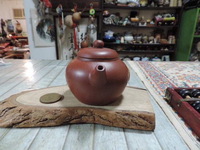 中国宜興紫砂壷 全手工老壼 普品文革早期50年代 本物保証 中国宜興紫砂壷 全手工老壼 普品文革早期50年代 本物保証