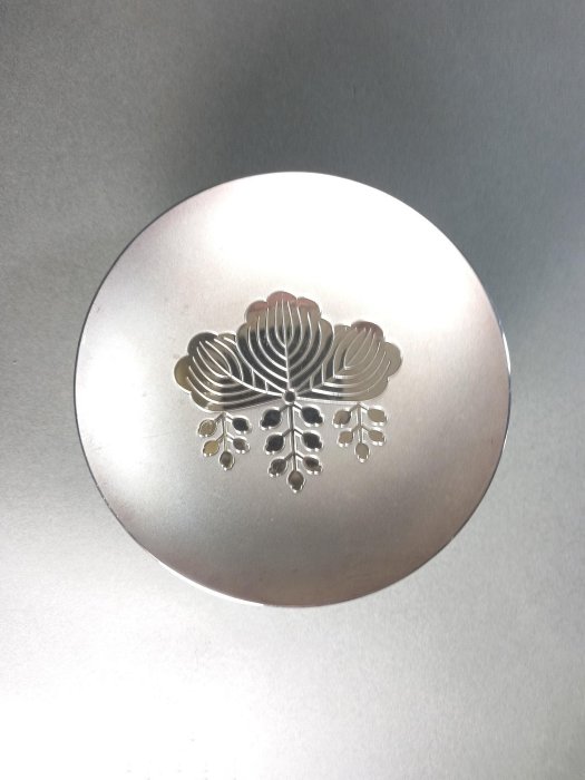 銀杯　造幣局製　純銀　桐紋　新品未使用品　93g 華寶軒』純銀172克造幣局製桐葉紋紀念酒杯壺承| Yahoo拍賣