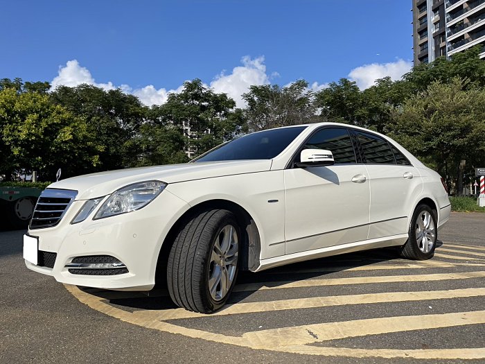 2012 Benz E250 高效能204P馬力 內裝豪華 大空間房車 高保值