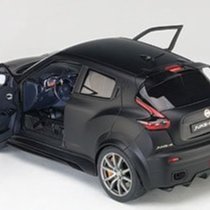 鄭姐的店】AUTOart 1/18 NISSAN JUKE R 2.0 (MATT BLACK) 模型車