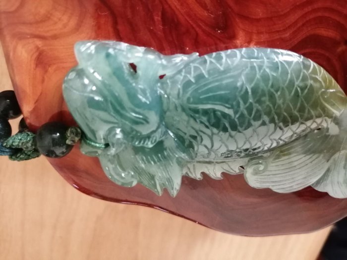 天然翡翠龍魚雕冰透掛件雕工美| Yahoo拍賣