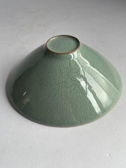 真品現貨】韓國名家抹林窯李奇休（玄）作高麗青瓷鑲嵌雲鶴紋茶碗附原裝