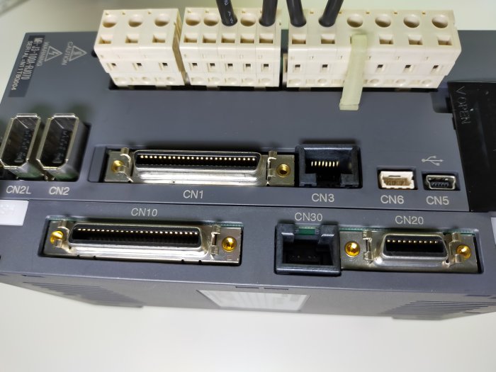 ★新品　新品/未使用 MR-J3-100A 100% New Original Mitsubishi Servo Driver MR-J3-100AN Full Series