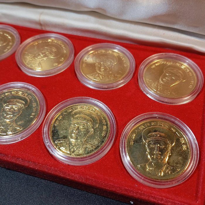 中华人民共和国伟人像 24K镀金纪念章 コレクション 中華人民共和国