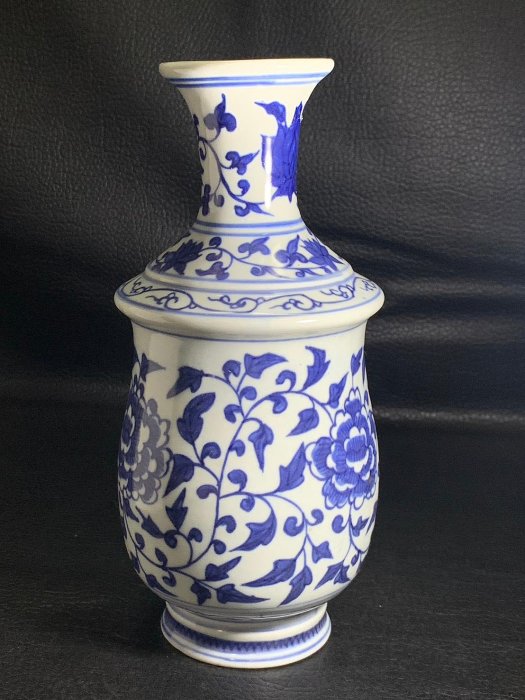 藏舊尋寶屋】老中國大明成化年製落款青花唐草紋瓷花瓶/花入(一元起標