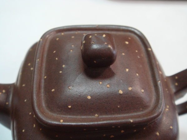 宜興紫砂早期壺舖砂四方開光壺《特價只給第一標》 | Yahoo拍賣