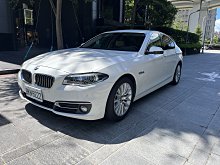 2015年出廠 528 日規 Luxury 跟車摸門 全車原版件,內外超漂亮.