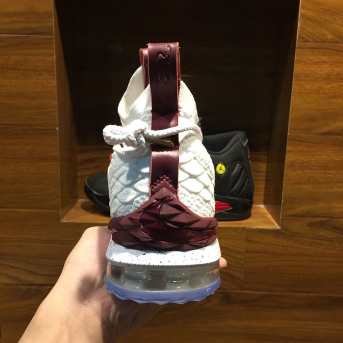 lebron 15 white rose