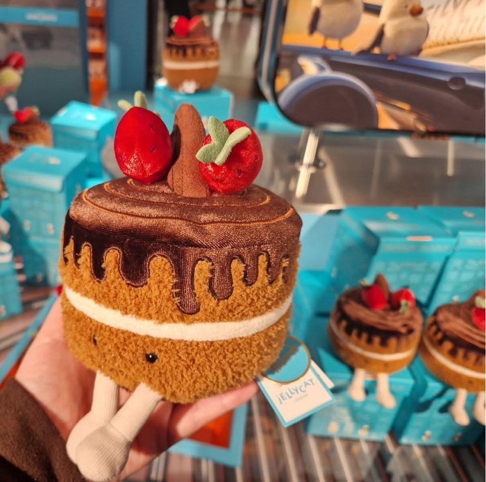 ＊日式雜貨館＊限量款 英國限定 新春系列 jelly cat 巧克力蛋糕+藍色禮盒套組 精緻禮盒組