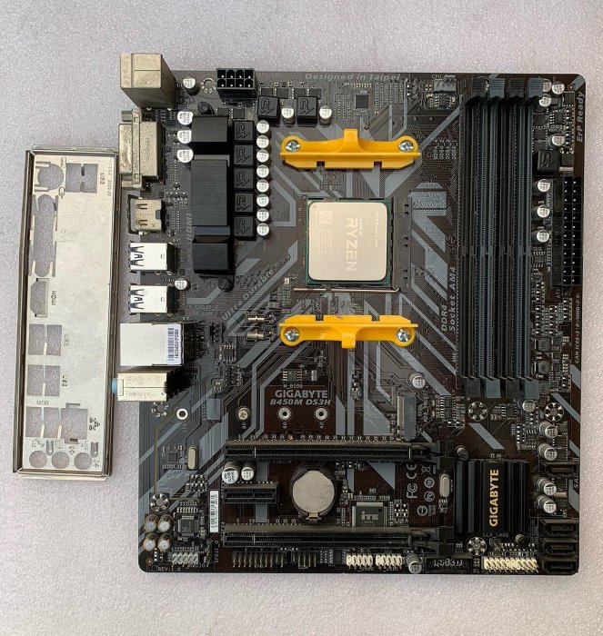 R5 2600+技嘉B450M DS3H主板cpu套裝 帶擋板 成色看圖，功能完好。 出售后沒問題不退貨。-【IPASON電腦配件城】