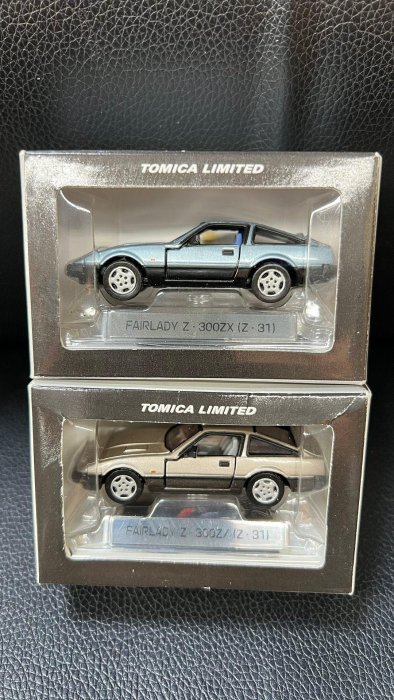 多美卡 嚴選多美卡TOMICA日產Fairlady Z 300ZX跑車模型，銀灰藍內飾，完美車身