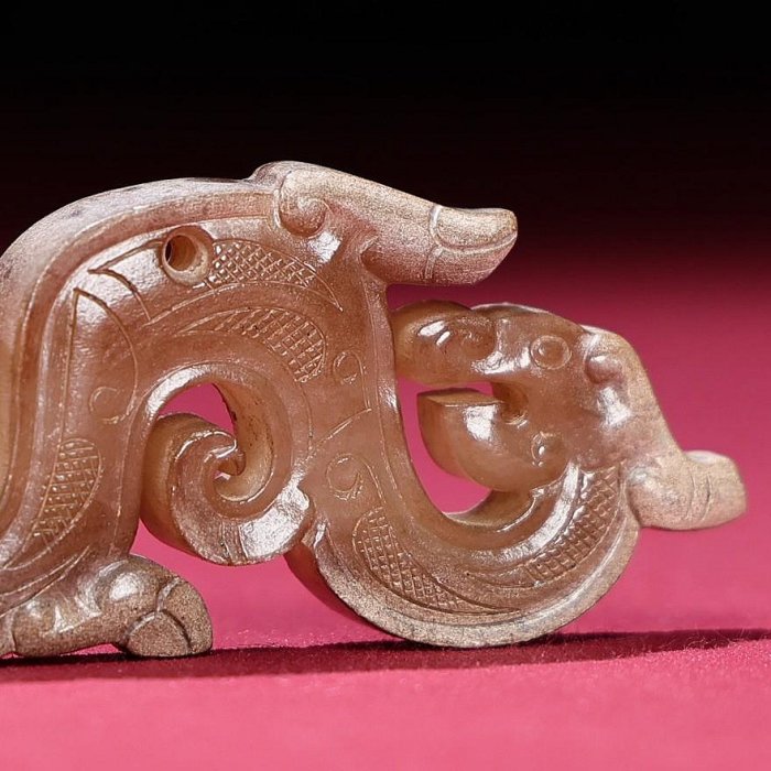 古代 和田玉(ホータン)細工立体彫り『古代龍』玉環龍佩根付 緒締玉 提げ物装飾品 古代 和田玉(ホータン)細工浮き彫り『鳳凰祥瑞文』古鏡形玉佩 根付緒締