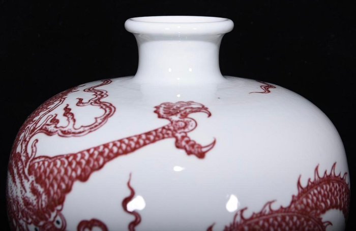 青花釉里紅に花龍紋梅瓶を着る アクセサリー セラミックの花瓶 置物 骨董品 元青花釉里红龙纹梅瓶高档仿古元青花瓷器梅瓶元代瓷器龙纹梅瓶