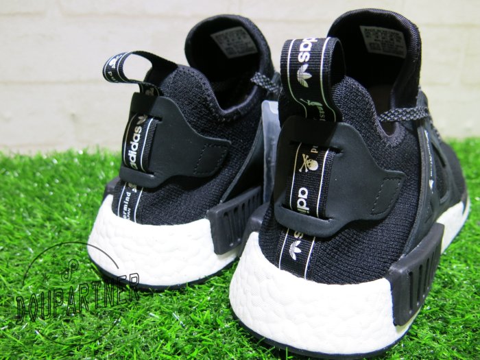 adidas gazelle silver green womens Mastermind x adidas NMD XR1 'Mastermind' Sneakers  nico13