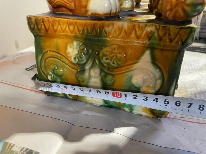 嚴選唐三彩獅子，釉色鮮艷奪目，品相完美無瑕，推薦作擺飾或珍藏
