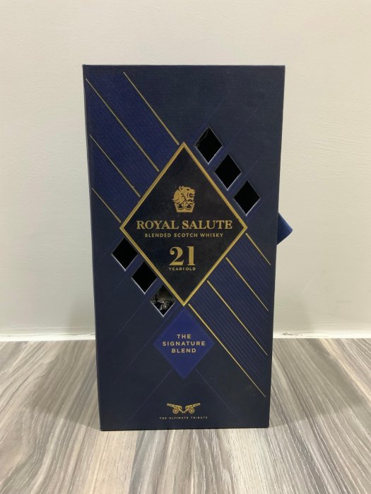 典藏~蘇格蘭皇家禮炮21年700ml威士忌空酒瓶