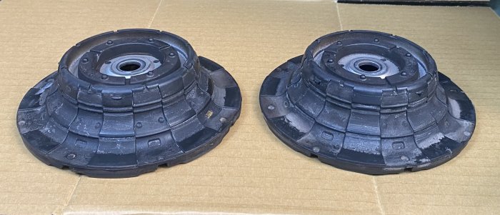 福斯 VW T5 原廠 前輪避震器 上座