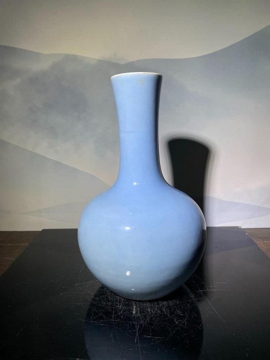 光緒天藍釉天球瓶款大清康熙年制高32.8cm 口徑7.5cm品相全品（內口2窯