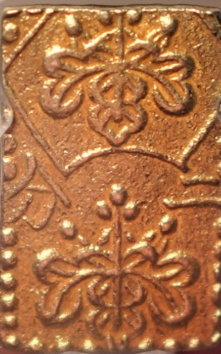 1特價品18】【鑑定幣】【保真】日本1868年明治二分金判金重約3克