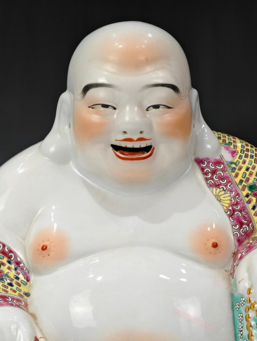 置物　弥勒佛 粉彩人物 曾龍昇】傾心之作-粉彩彌勒佛坐像其佛像開臉細膩慈祥形象生動【東方