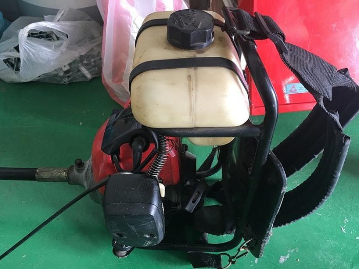 【二手】日本 全能 小松 ZENOAH BK4301FL 背負式軟管割草機-2.2HP 誠可議