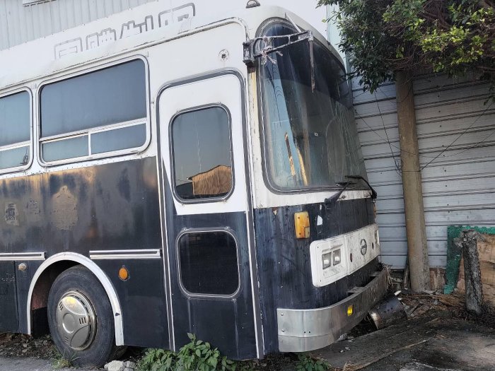 貨櫃屋遊覽車守衛室小木屋比薩車咖啡車台中0937露營車732702