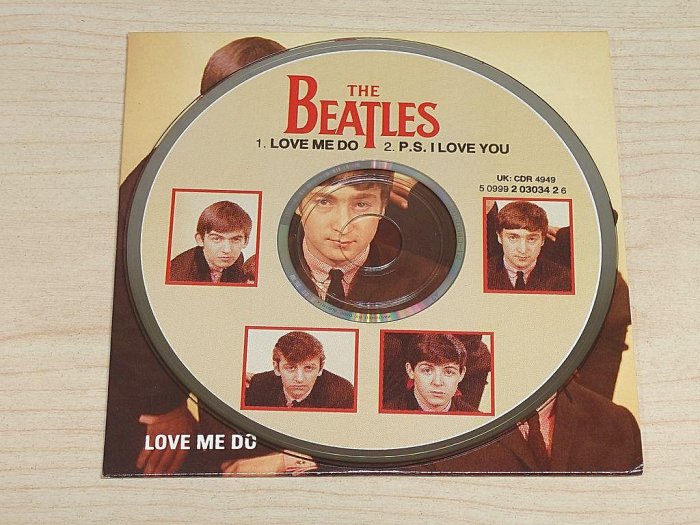 駱克二手西洋CD】THE BEATLES CD SINGLES COLLECTION 22CD無歌詞