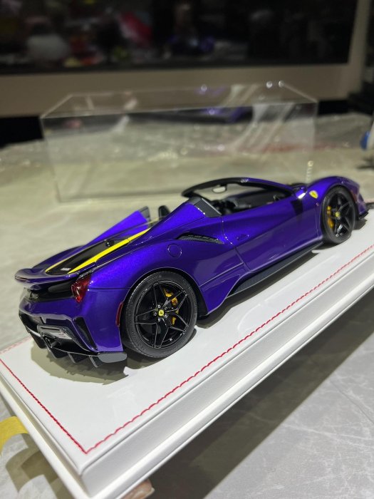 1/18 DM Ferrari 488 Pista Spider (紫色金屬色) 限量30臺限量編號00