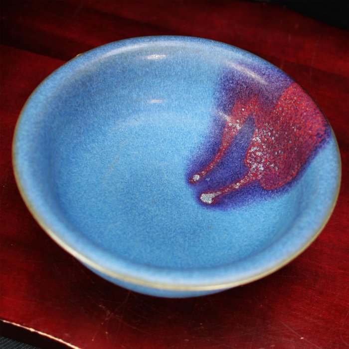 桑園の】宋代鈞窯天藍釉窯變紫斑開片厚實老茶碗(委託品) Q 10376