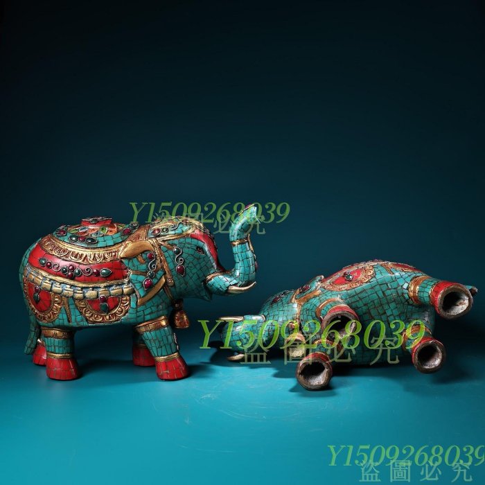 珍藏西藏收純銅西藏工藝高浮雕鏨刻彩繪鑲嵌寶石描金大象一對工藝精湛
