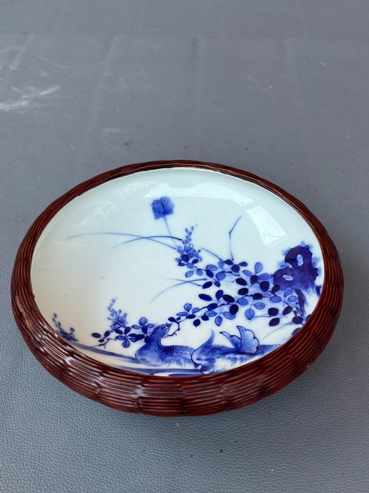 嚴選日本舶來品青花菓子缽，器型工整山水染付，青花手繪意境悠遠，自然