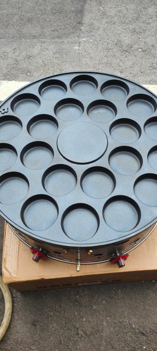 南門餐廚設備二手新型低壓瓦斯電子式點火旋轉蛋堡機大顆22雞蛋糕瓦斯雞蛋糕爐