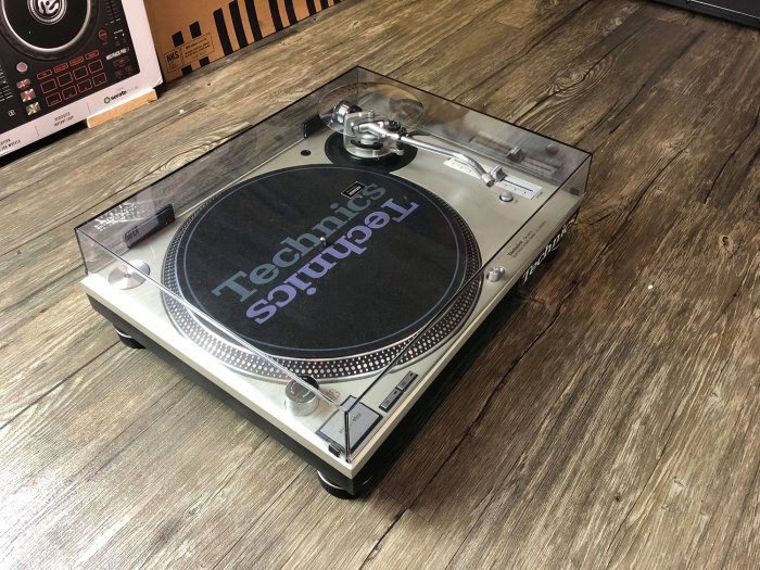 淘兒] 美品Technics SL1200 MK5 黑膠唱盤(Ortofon Pro-Ject Technica