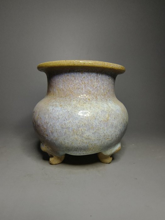 宋金鈞窯三足香爐宋代瓷器古玩瓷器高器釉水肥厚溫潤釉質細膩非常難得