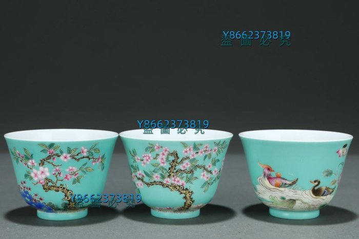 894---清雍正年制粉彩十二花神杯一套。 瓷器尺寸高：4.8厘米。 肚徑