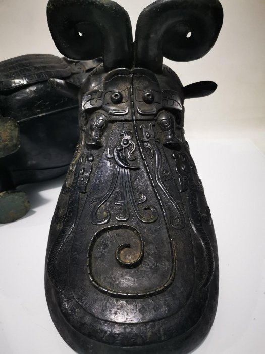 西周時期黑漆古夔龍獸面紋青銅觥420025881【功德坊】銅器佛像