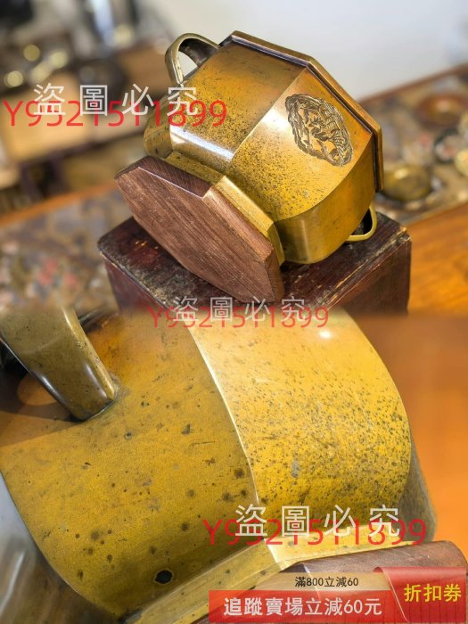 火缽日本銅明治時期八角金工火缽手工鏨刻云龍鳳凰紋，付飛彈漆器保古玩