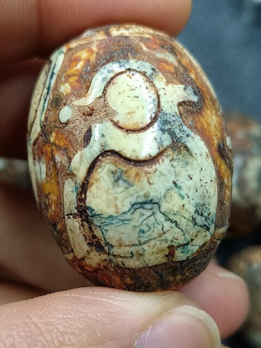 高古瑪瑙天珠達洛財神天珠日月星辰萬字六眼天珠一顆尺寸不一歡迎天珠