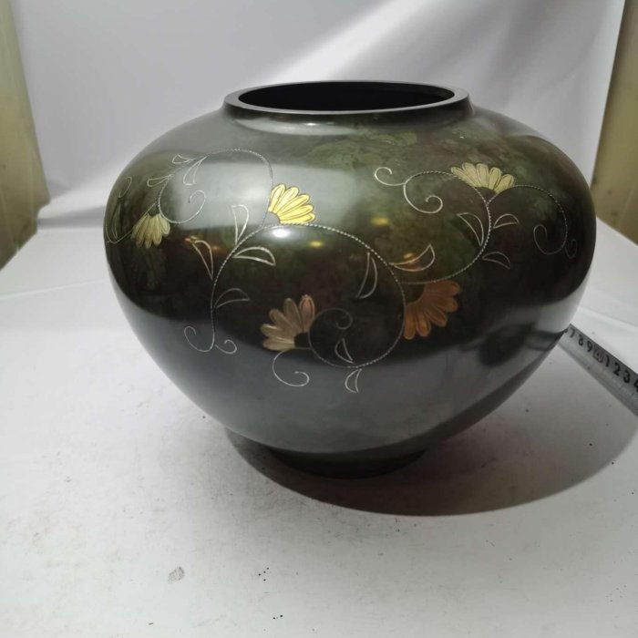 日本芳幸作花卉圖老銅花瓶重2.5千克高約19.5厘米口徑11厘米【玖先生