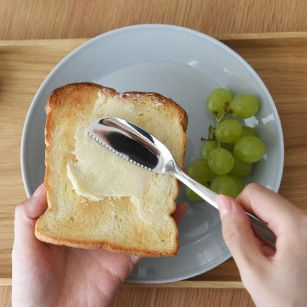 乾媽店。日本製 機能型 不沾桌18-8不銹鋼奶油抹刀麵包切刀二合一 果醬抹刀 萬用抹刀 好握 | Yahoo拍賣